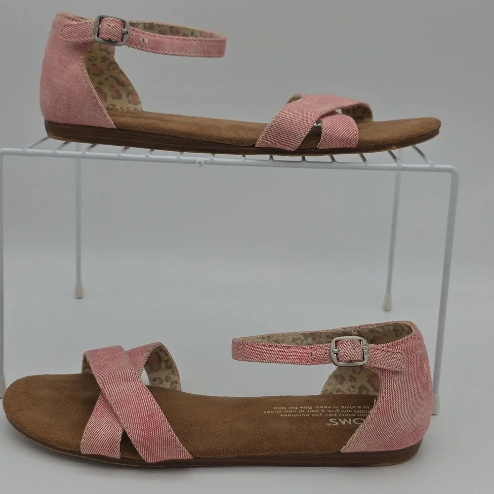 Toms Correa Sandals in Pink Size 4Y